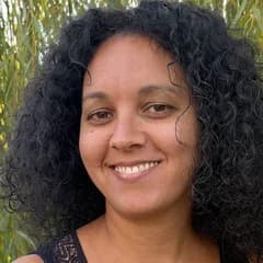 Naoil El Moutawakkil, cofondatrice et auxiliaire de vie